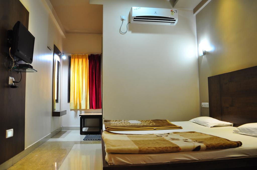Hotel Oasis Ábú-hegy Kültér fotó