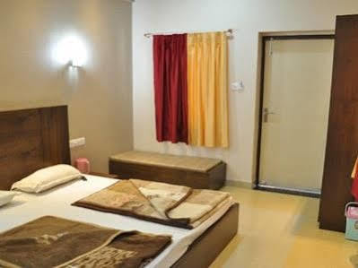Hotel Oasis Ábú-hegy Kültér fotó